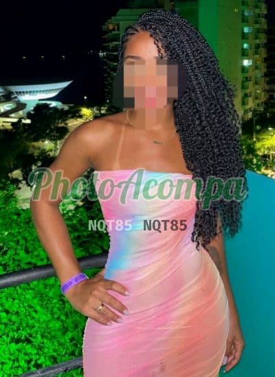 Romena — acompanhante e garota de programa em Salvador