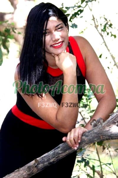 Safira Teixeira Gomes — acompanhante em Barreiras