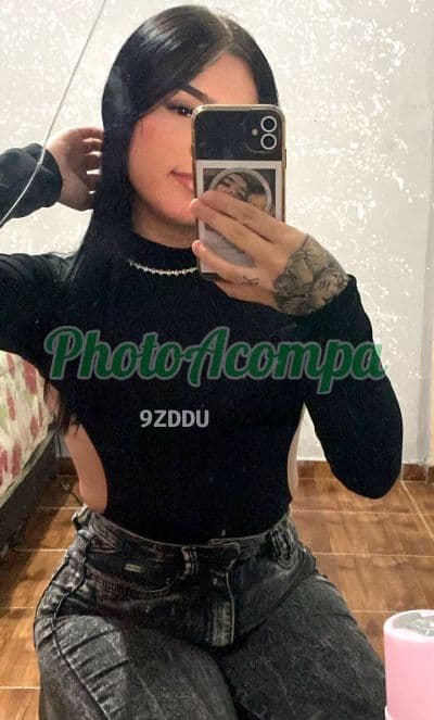 Júlia, 20 anos — acompanhante em Poá