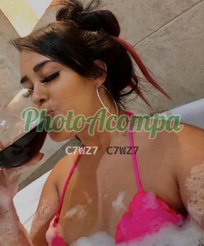Karla — acompanhante em Balneário Camboriú