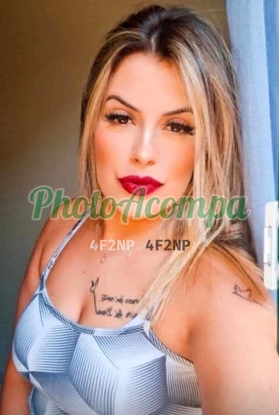 Laura — acompanhante e garota de programa em Colombo