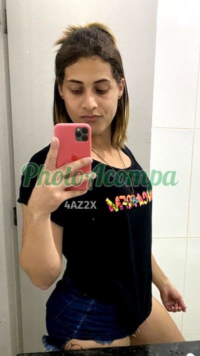 Larissa, 24 anos — travesti em Santos