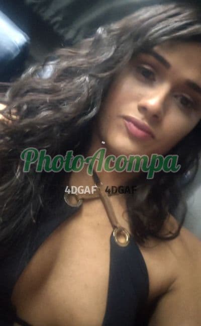 Anna Julia — travesti em Nova Iguaçu