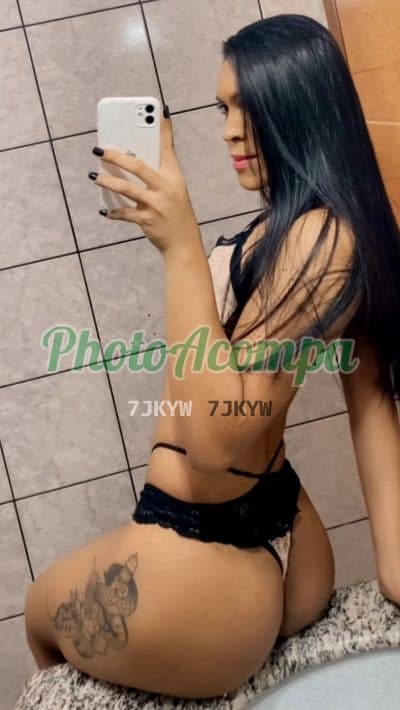 Ayarlla — travesti em Uberlândia