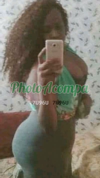 Thays Avelas — travesti em Nova Iguaçu