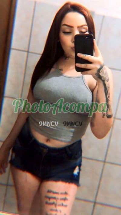 Carolzinha — acompanhante em Pinhais