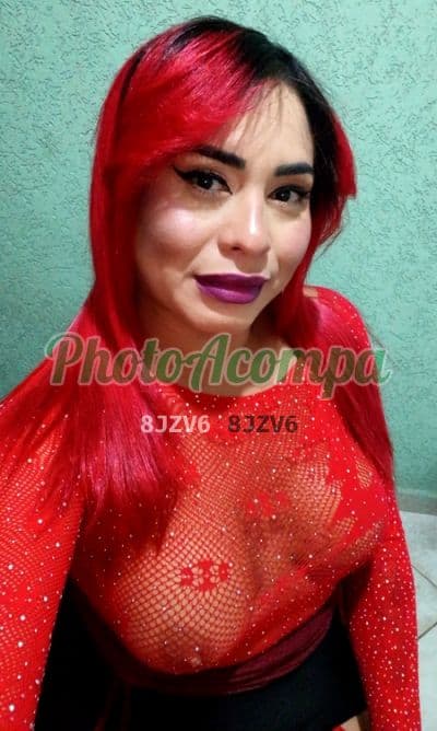Bruna — travesti em Brasília (runa)