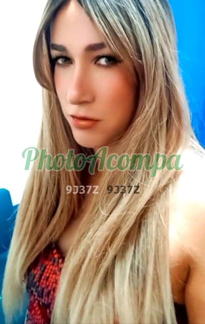Larissa — travesti em Contagem