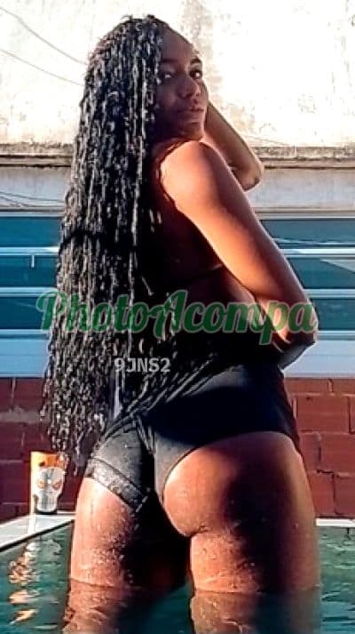 Layla — travesti e acompanhante trans em Itaguaí