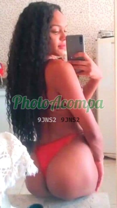 Layla — travesti e acompanhante trans em Itaguaí