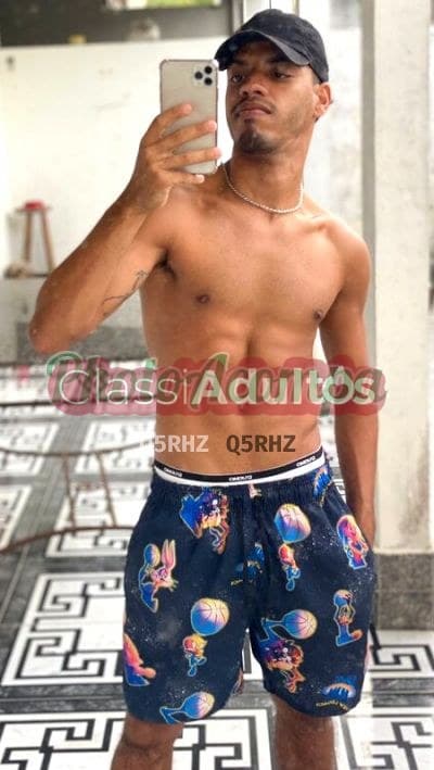 Akin — acompanhante masculino em Rio de Janeiro