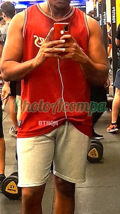 Carlos — acompanhante masculino em Belém