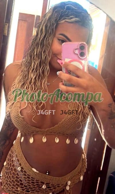 Melzinha — travesti em Itapevi