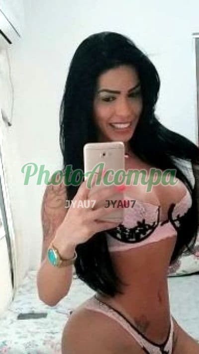 Daniela Ferraz — travesti em Brasília