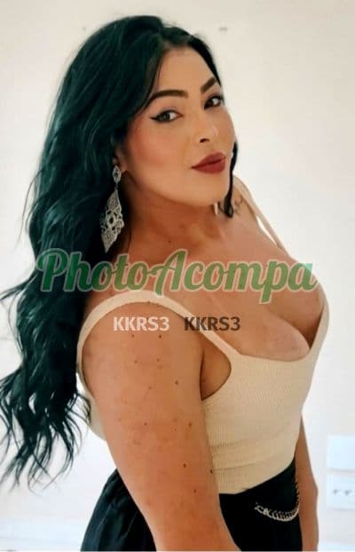 Danyella — travesti em Brasília