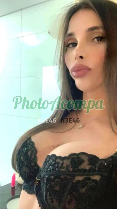 Laylla A Mais Dotada — travesti em Itaboraí
