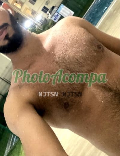 Moreno 30 — acompanhante masculino em Recife