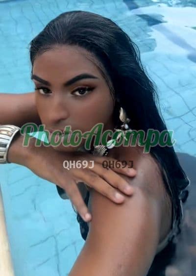Juliana — travesti em Nova Iguaçu
