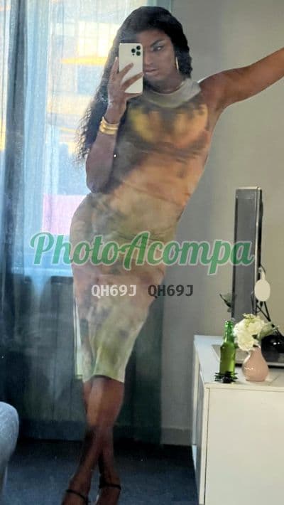 Juliana — travesti em Nova Iguaçu