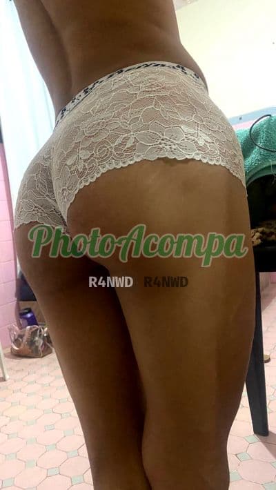 Jhenyfer — travesti em Vitória