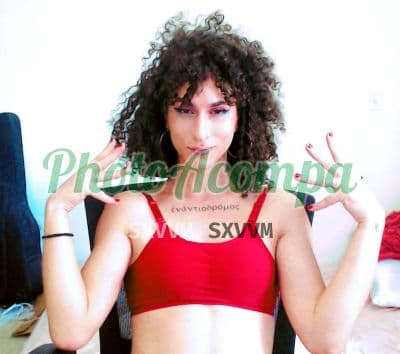 Vickie — travesti em Goiânia