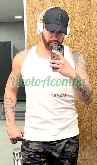 Bruno Tavares — acompanhante masculino em Niterói