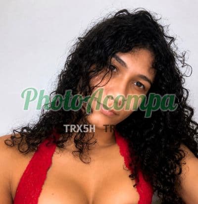 Aurora Oliveira — travesti em São Vicente