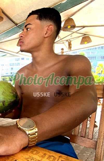 João, 18 anos — acompanhante masculino em Rio de Janeiro