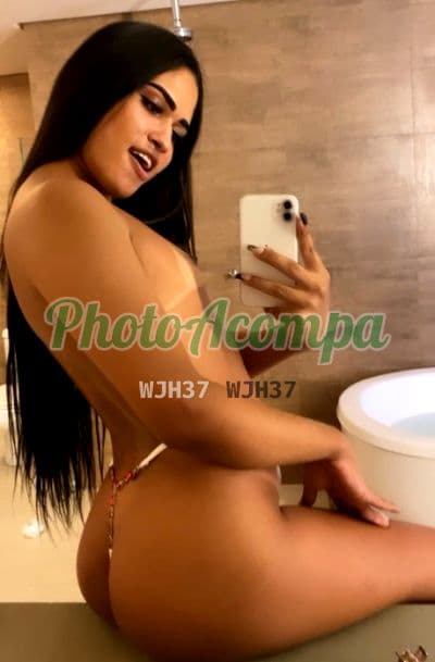 Yara Paoli — travesti em Brasília