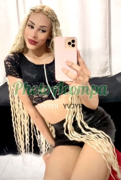 Jennyfer — travesti em Fazenda Rio Grande