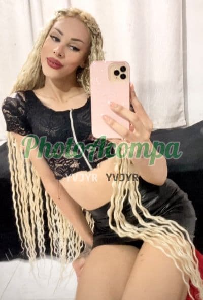 Jennyfer — travesti em Fazenda Rio Grande