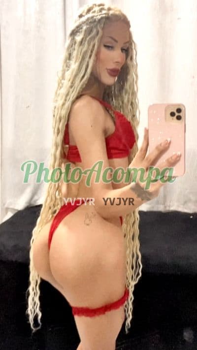 Jennyfer — travesti em Fazenda Rio Grande