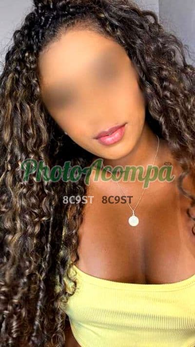 Acompanhante em Queimados com beijo na boca (2) — Ana Clara