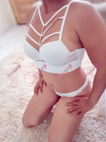 Aninha — acompanhante em Fazenda Rio Grande