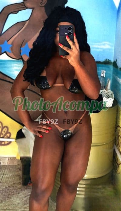 Acompanhante mignon em Fazenda Rio Grande (3) — Ayla Sales