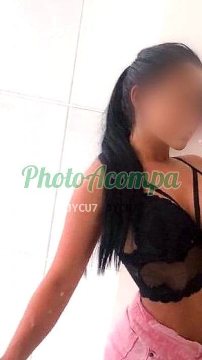 Acompanhante peituda em Garanhuns (3) — Bellinha