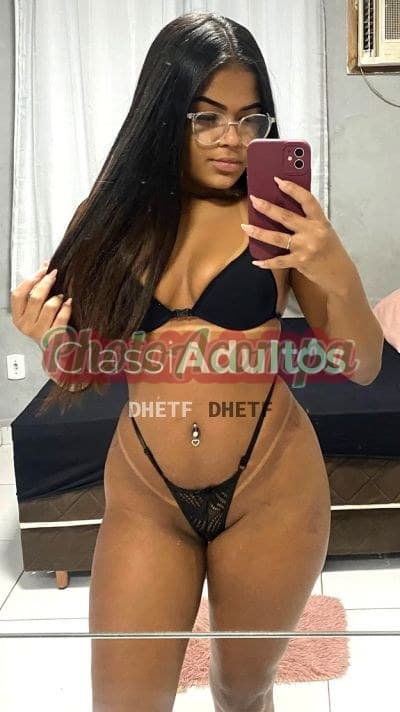 Acompanhante morena em Rio de Janeiro