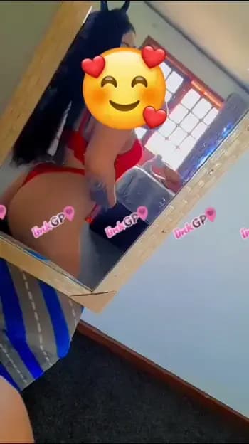 Acompanhante em Curitiba com beijo na boca (2) — Bianca