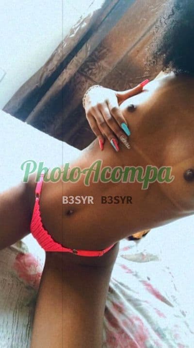 Acompanhante em Vitória — beijo na boca, foto 2 de Camila