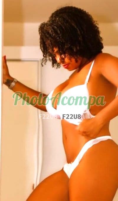 Acompanhante em Nilópolis com beijo grego (2) — Carla