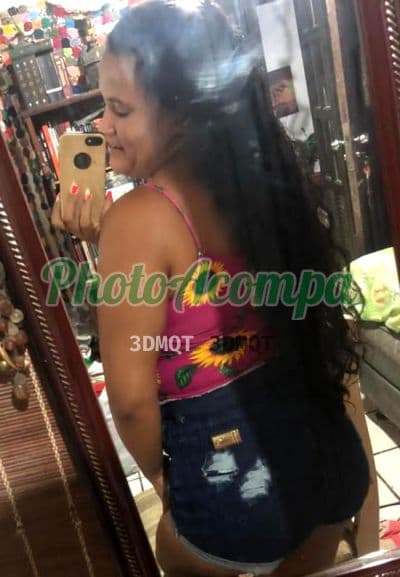 Acompanhante de seios naturais em Porto Seguro (2) — Cereja