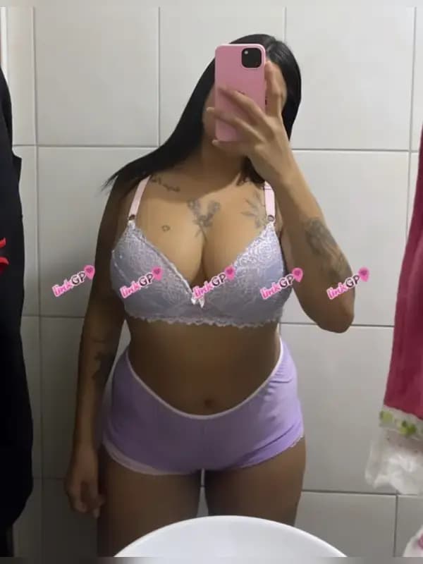 Djeni — acompanhante em Brasil
