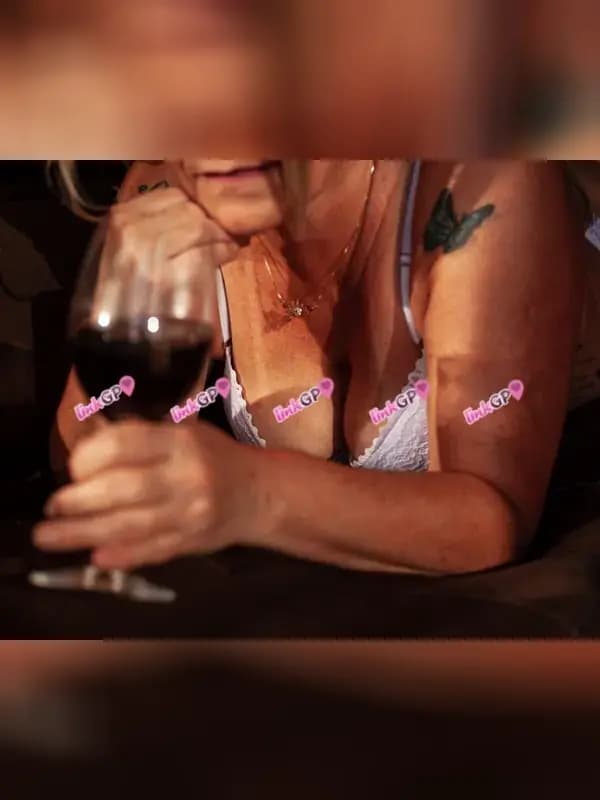 Acompanhante alta em São José — Donna