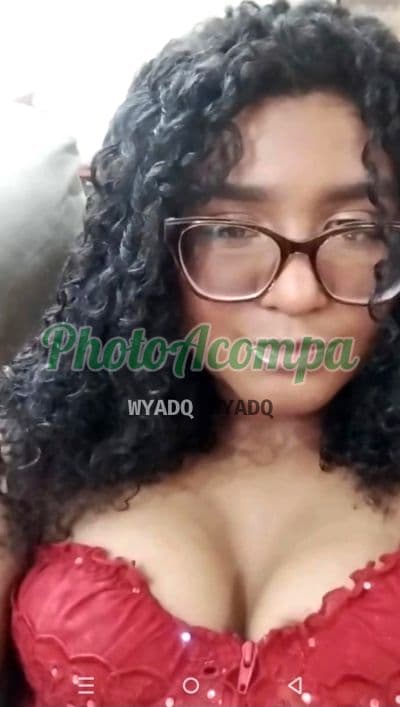Foto 2: Acompanhante em Carapicuíba — beijo grego, Emily