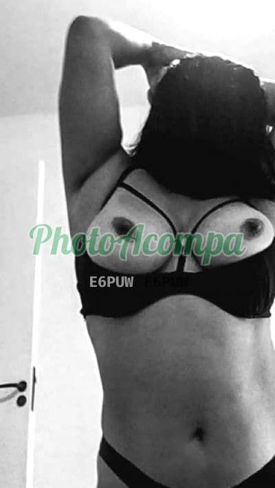 Acompanhante em Vila Velha com beijo grego (2) — Érika