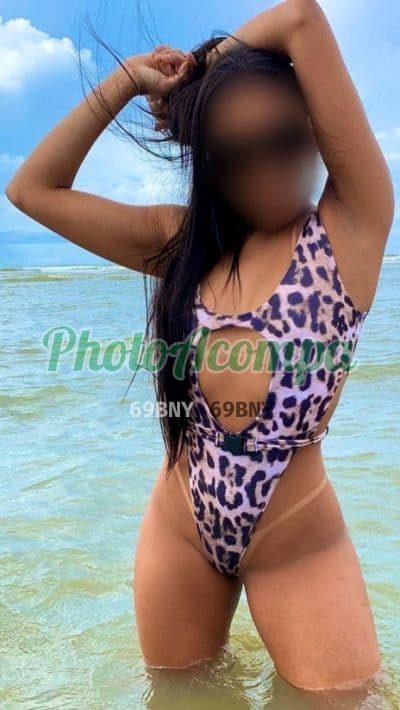 Acompanhante em Rio de Janeiro com beijo grego (2) — Heloísa
