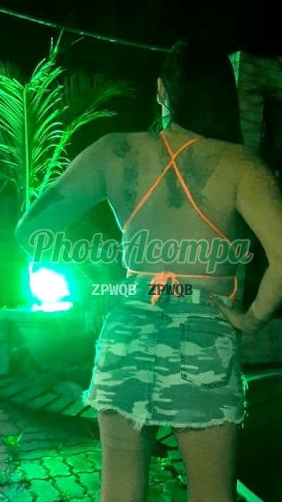 Acompanhante peituda em Rio das Ostras, foto 5 de Isadora