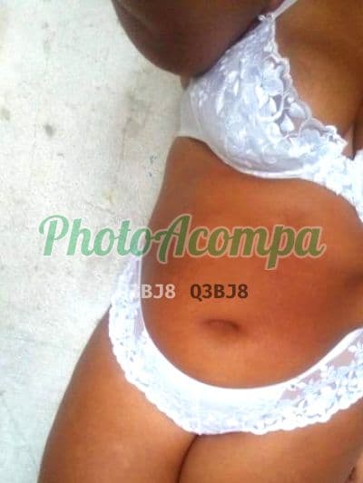 Acompanhante em Duque de Caxias com beijo grego (2) — Joyce