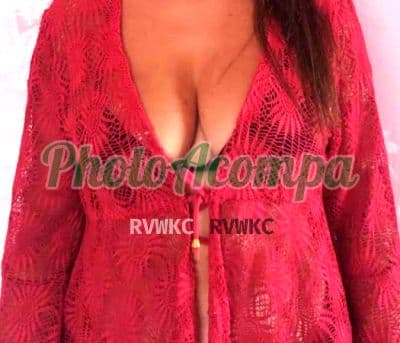 Acompanhante em Ribeirão Preto com namoradinha (4) — Júlia