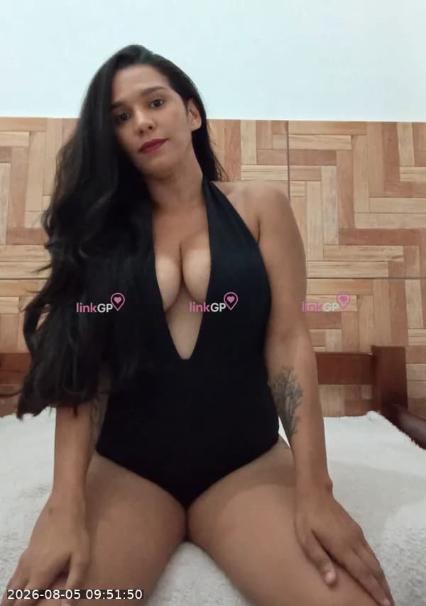 Júlia — acompanhante em Madureira